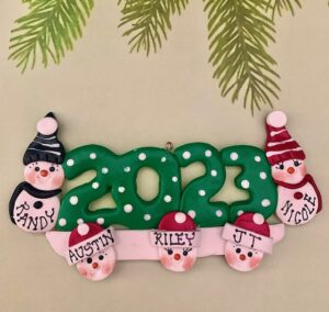 2023 SNOWMAN FAMILY ORNAMENT WITH 5 SNOWMEN